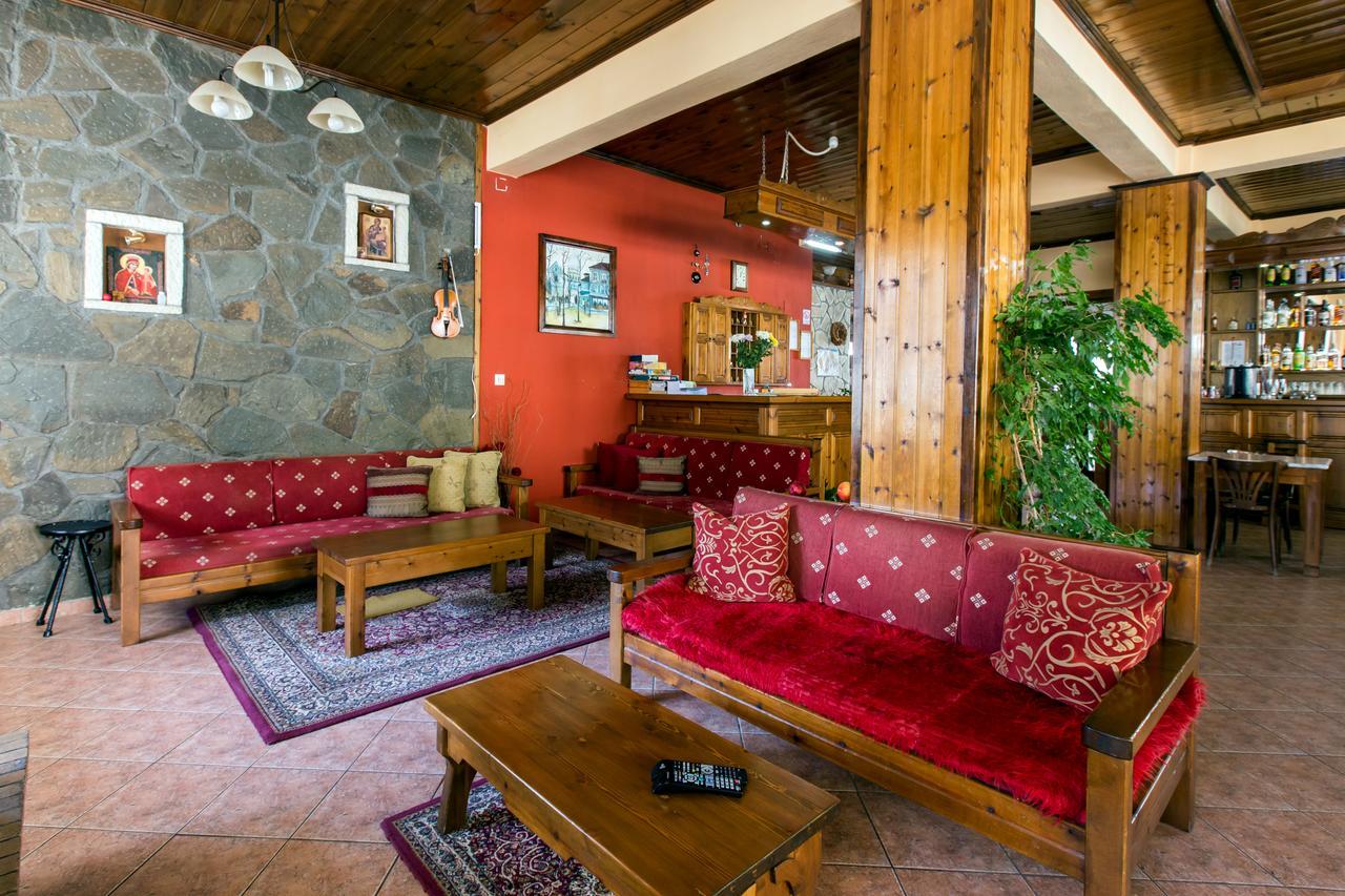 Hotel Dryades Elati  Экстерьер фото
